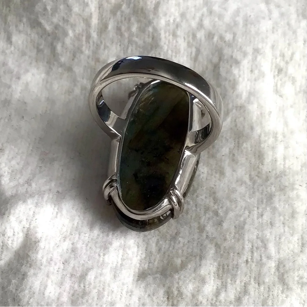 Labradorite Oval Ring in Stainless Steel